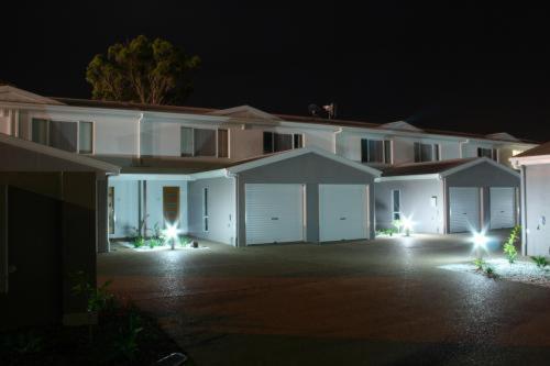 Alexandra Apartments Μπούνταμπεργκ Εξωτερικό φωτογραφία