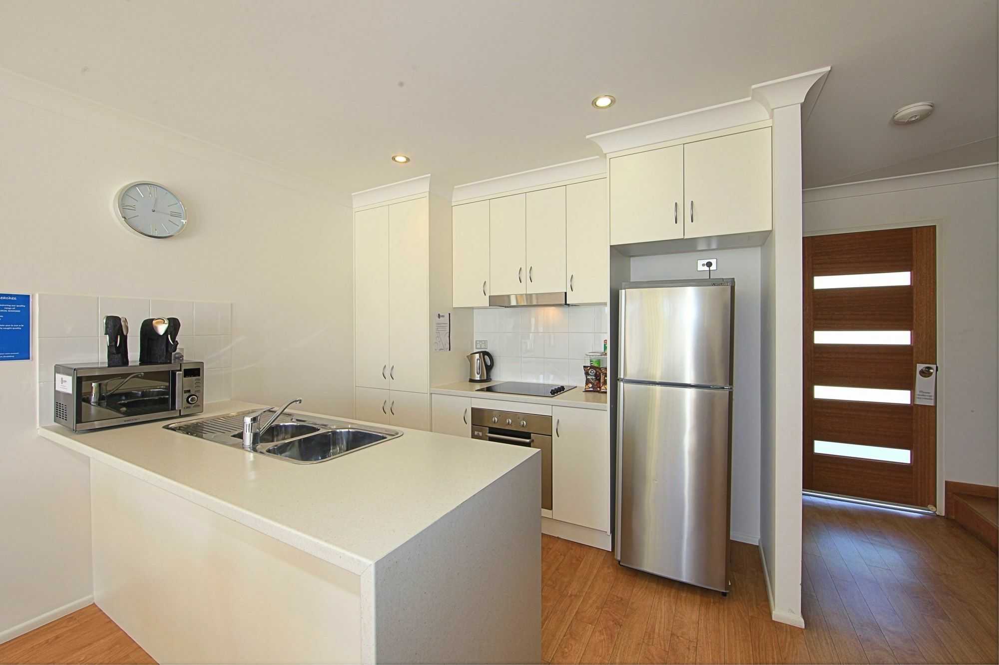 Alexandra Apartments Μπούνταμπεργκ Εξωτερικό φωτογραφία