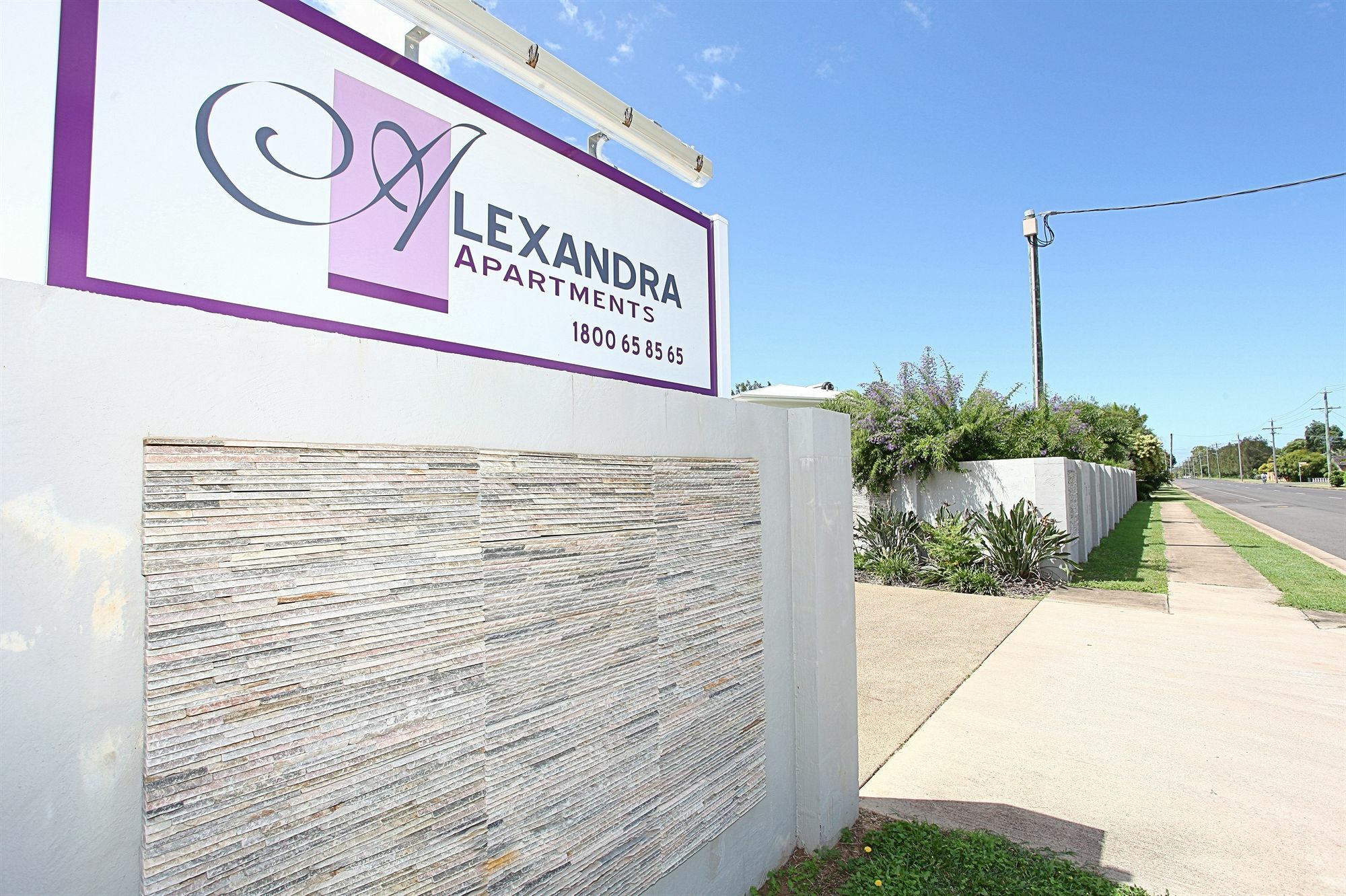 Alexandra Apartments Μπούνταμπεργκ Εξωτερικό φωτογραφία
